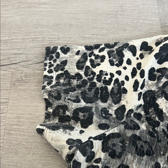 🐝White Stag Black and White Leopard Print Short Sleeve Top Size XXL - Picture 3 of 5